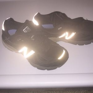 new balance black reflective